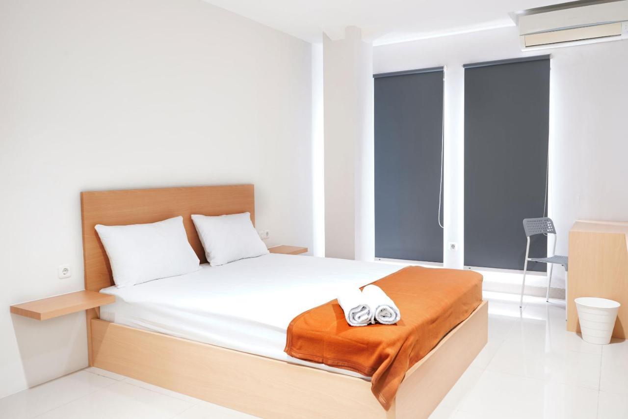 Urooms Senayan Yakarta Exterior foto